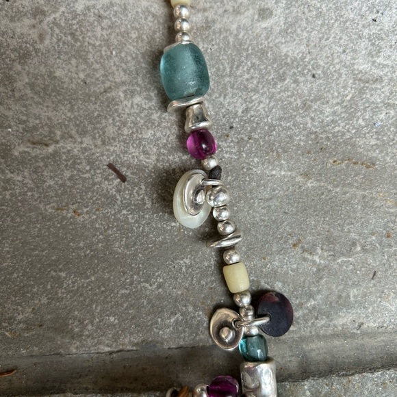 UNO de 50 Esmeralda Necklace - Picture 5 of 8